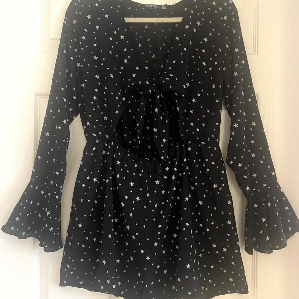Nasty Gal Romper Shorts Jumpsuit Sz 10 Belly Cutout Boho Chic Festival Wear